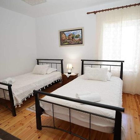 Eniguesthouse Αργυρόκαστρο Εξωτερικό φωτογραφία