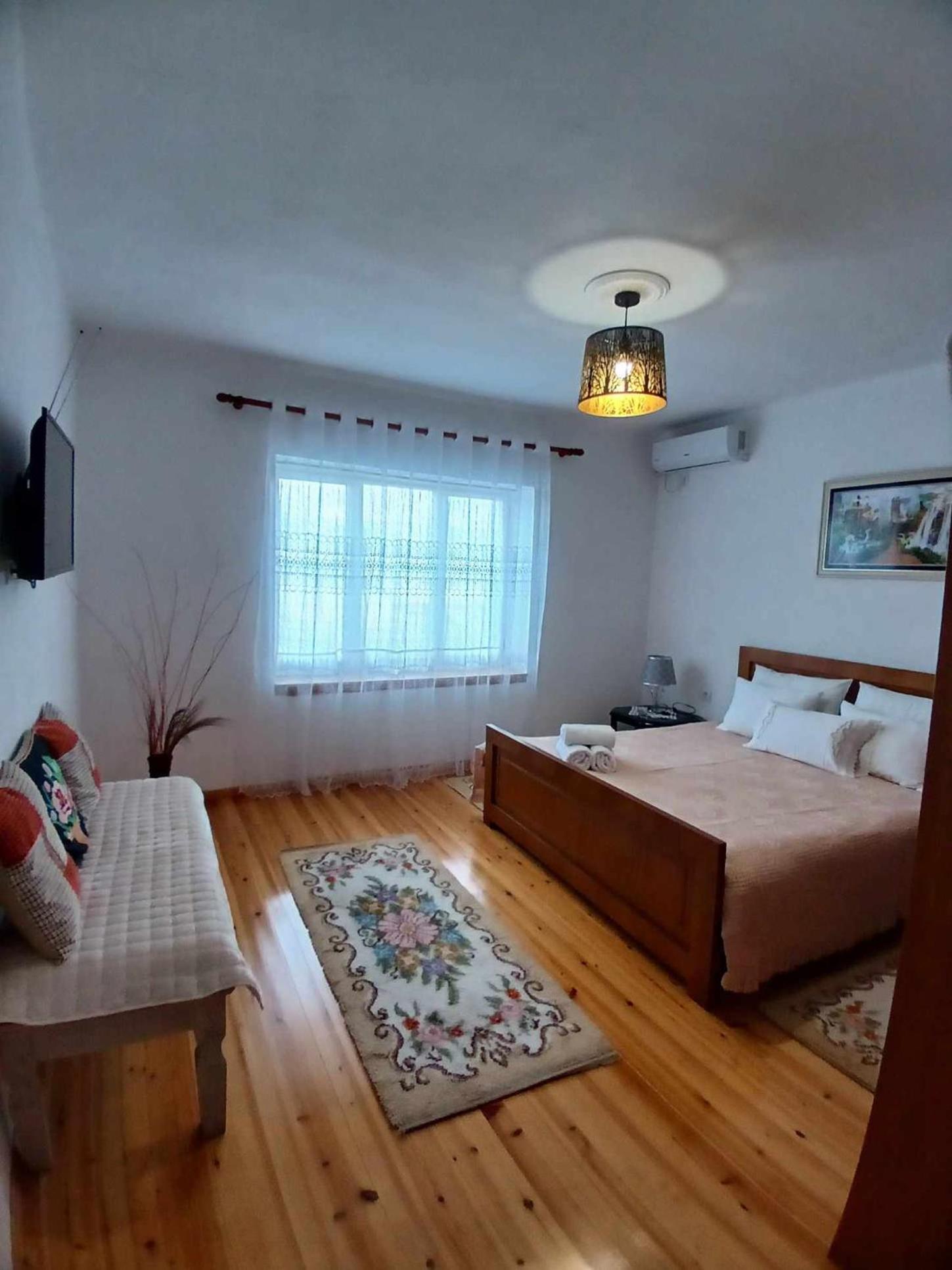 Eniguesthouse Αργυρόκαστρο Εξωτερικό φωτογραφία