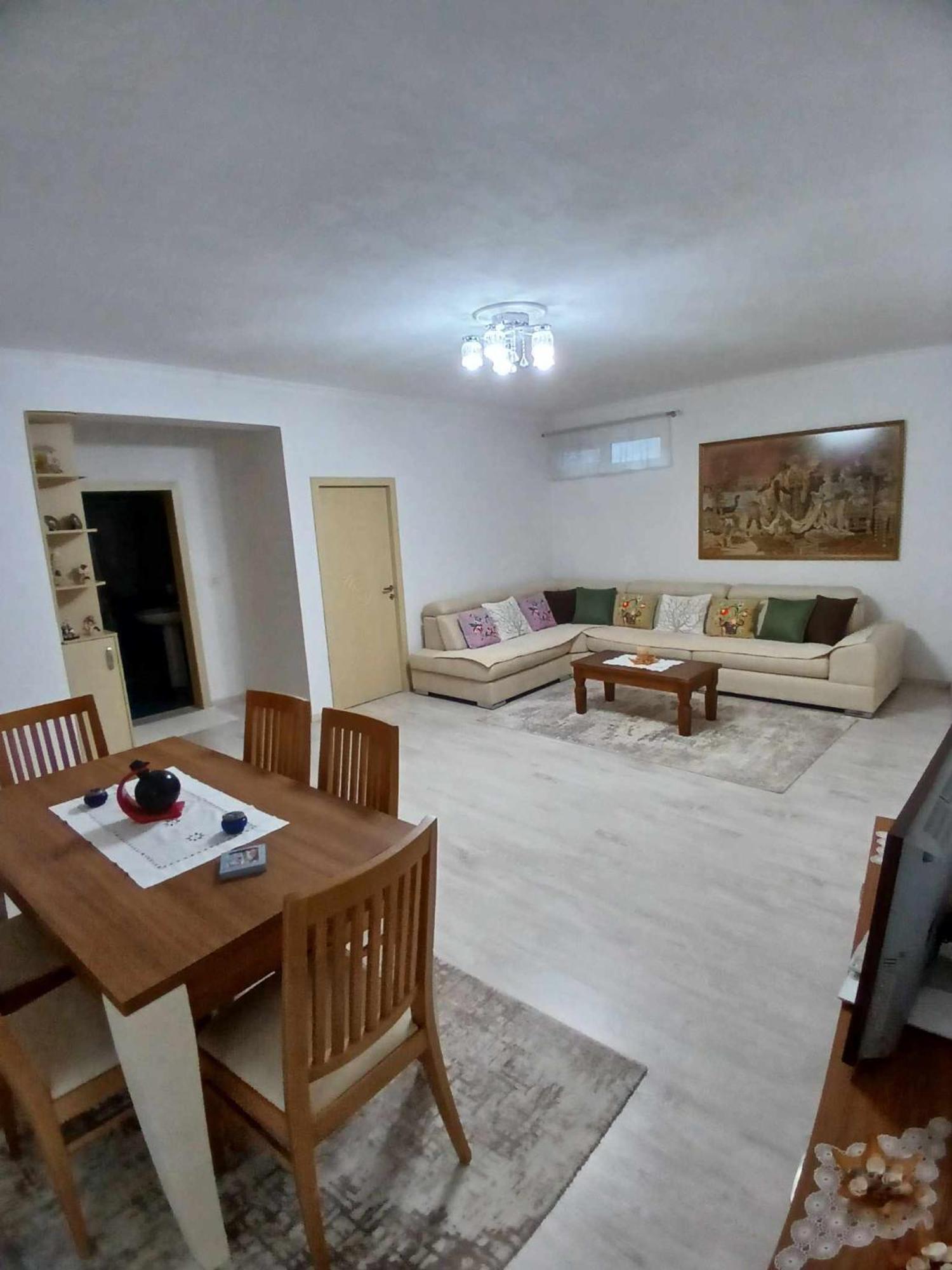 Eniguesthouse Αργυρόκαστρο Εξωτερικό φωτογραφία