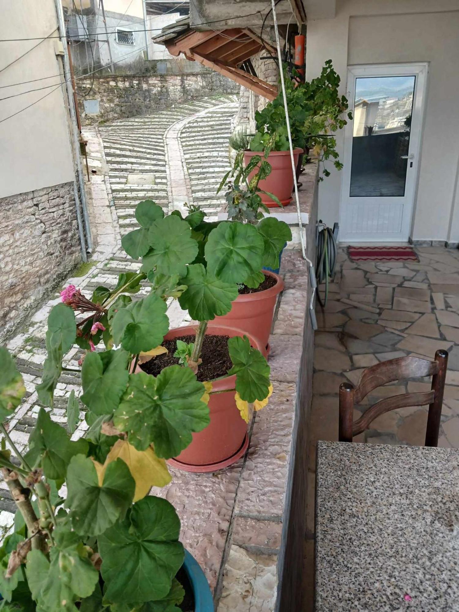 Eniguesthouse Αργυρόκαστρο Εξωτερικό φωτογραφία