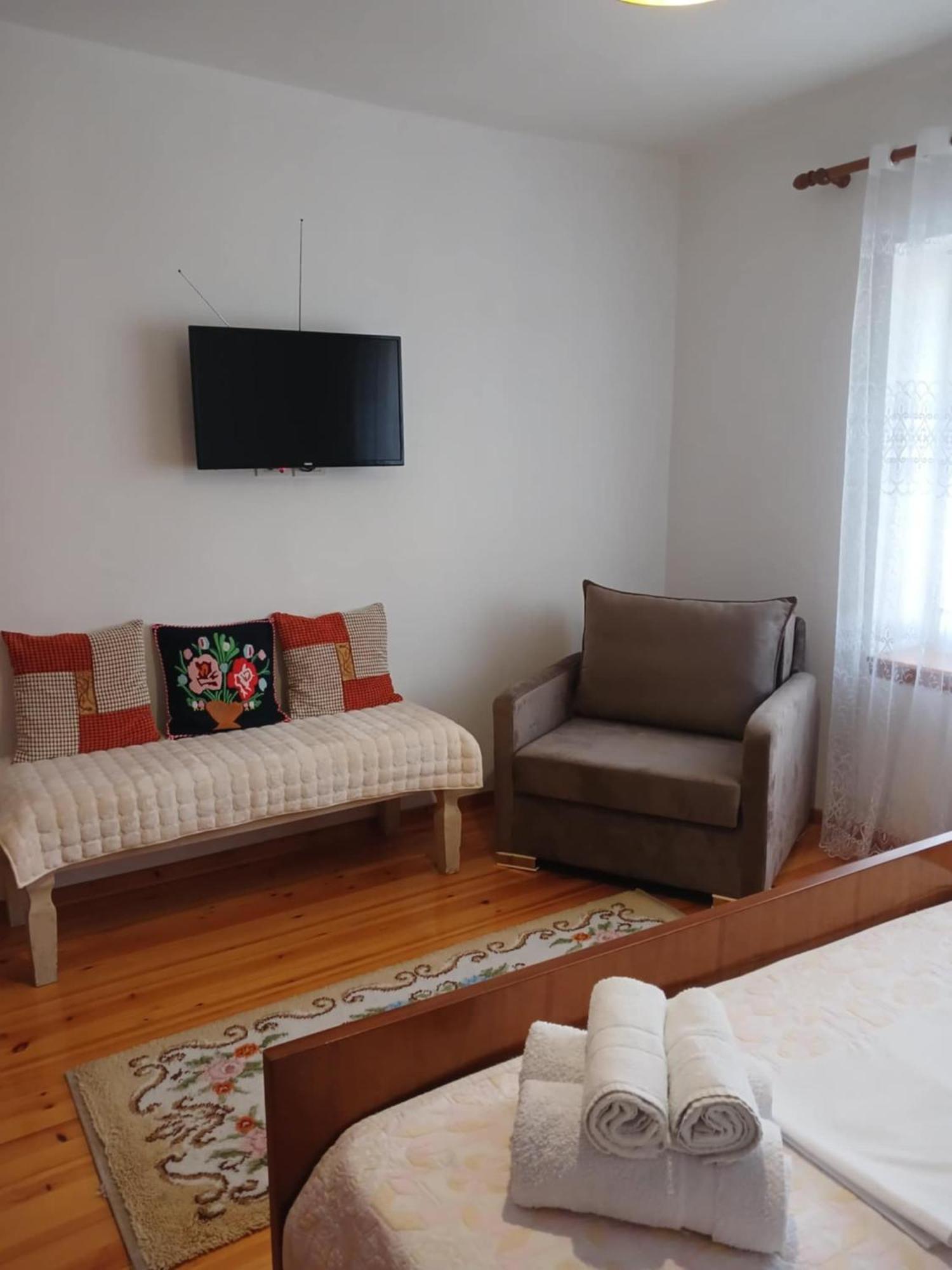 Eniguesthouse Αργυρόκαστρο Εξωτερικό φωτογραφία